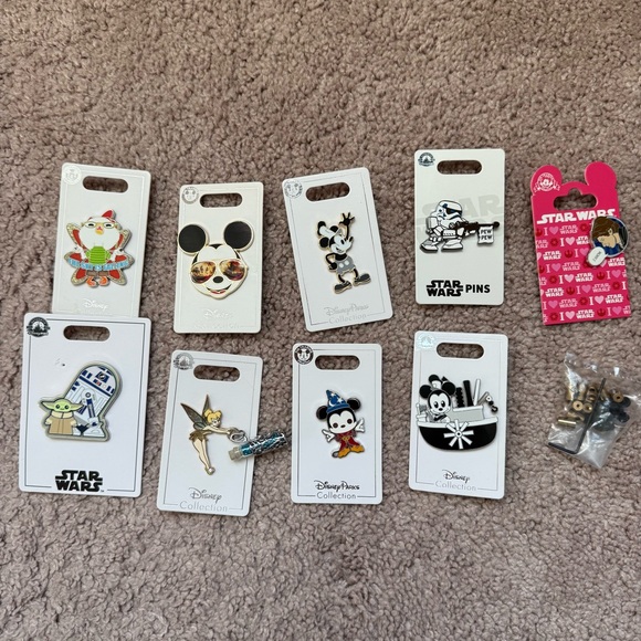 Disney Collection Mickey Mouse Pin Set - Picture 1 of 7